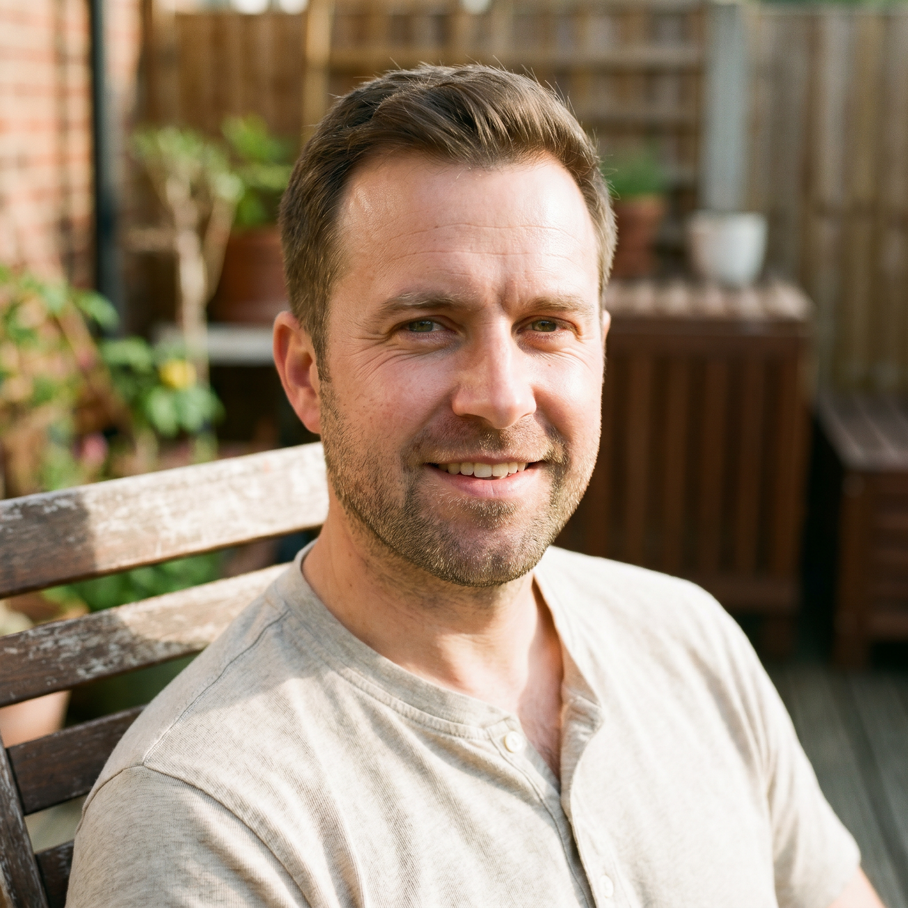 Tom R., 38 — Luscent Red owner